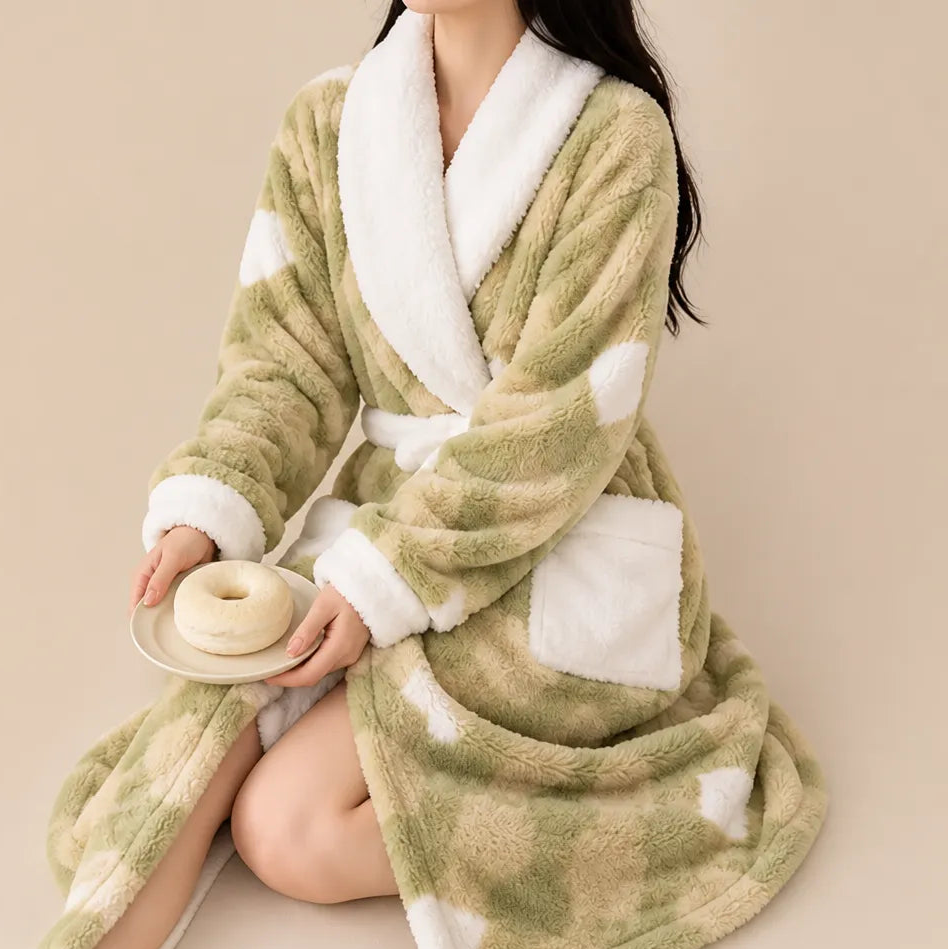 La boutique du peignoir Peignoir Femme Polaire - Texturé à Col Blanc, Vert Sauge à Losanges