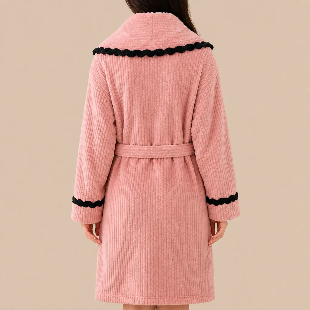 La boutique du peignoir Peignoir Capuche Femme - Bordure à Pompons Noirs, Rose Corail