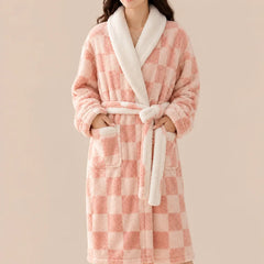 La boutique du peignoir Peignoir Femme Polaire - Texturé à Col Blanc, Rose Corail Damier