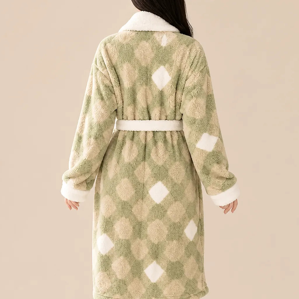 La boutique du peignoir Peignoir Femme Polaire - Texturé à Col Blanc, Vert Sauge à Losanges