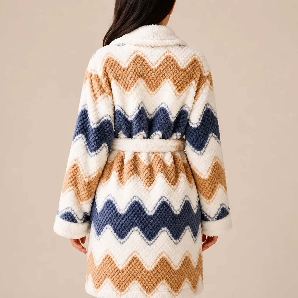 La boutique du peignoir Peignoir Femme Polaire - Texturé à Col Blanc, Zigzag Bleu et Ocre
