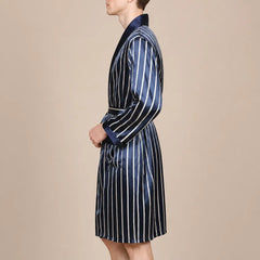 La boutique du peignoir Peignoir Homme Luxe - Kimono en Satin, Bleu Marine Rayé