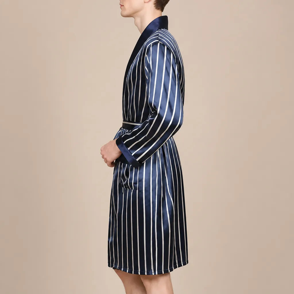 La boutique du peignoir Peignoir Homme Luxe - Kimono en Satin, Bleu Marine Rayé