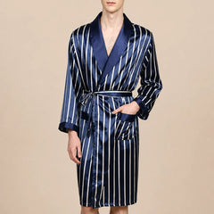 La boutique du peignoir Peignoir Homme Luxe - Kimono en Satin, Bleu Marine Rayé