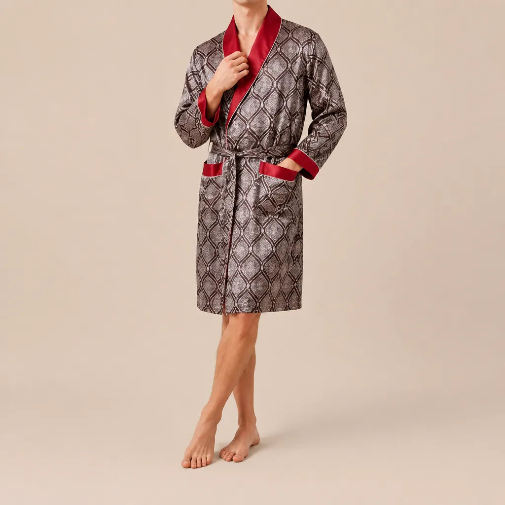 La boutique du peignoir Peignoir Homme Luxe - Kimono en Satin, Taupe à Motifs Col Rouge