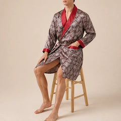 La boutique du peignoir Peignoir Homme Luxe - Kimono en Satin, Taupe à Motifs Col Rouge
