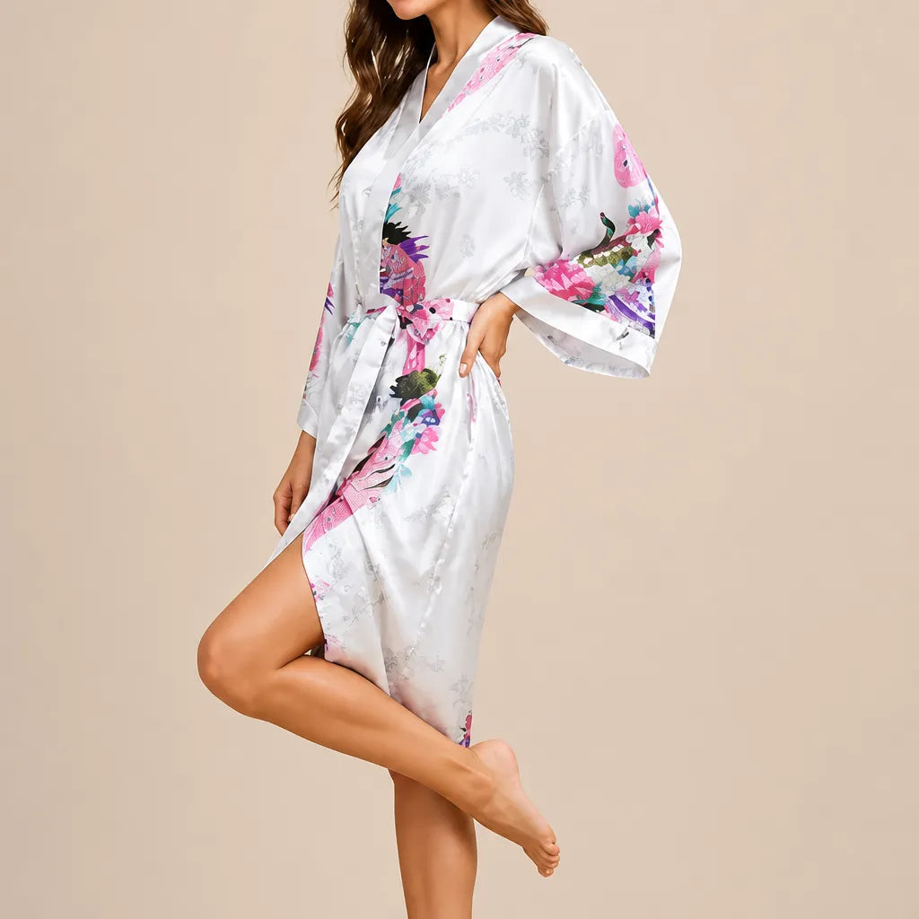 La boutique du peignoir Peignoir Kimono Femme - Court en Satin à Paons, Blanc