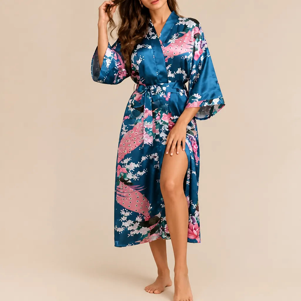 La boutique du peignoir Peignoir Kimono Femme - Court en Satin à Paons, Bleu Canard