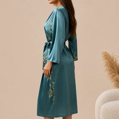 La boutique du peignoir Peignoir Satin Femme - Long à Branches Fleuries, Bleu Canard