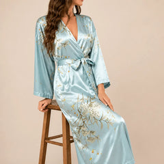 La boutique du peignoir Peignoir Satin Femme - Long à Branches Fleuries, Bleu Ciel