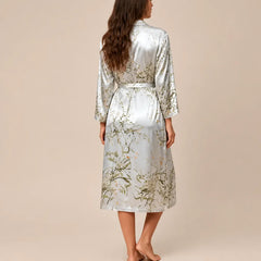 La boutique du peignoir Peignoir Satin Femme - Long à Branches Fleuries, Gris Perle