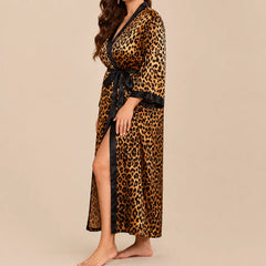 La boutique du peignoir Peignoir Satin Femme - Long à Col Noir, Léopard